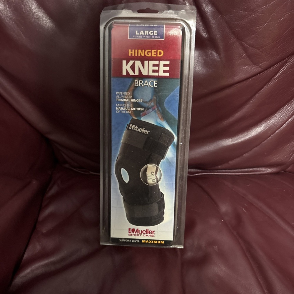 Mueller Sport Care Hinged Knee Brace Regular/ Maximum Support Level Large